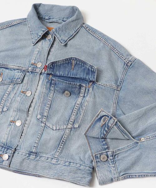 Levi’s MADE＆CRAFTED（リーバイスメードアンドクラフテッド）の「Levi’s　LOOSE CROP TRUCKER（デニムジャケット・レディース・ライトインディゴブルー・SMALL）」の3枚目の写真