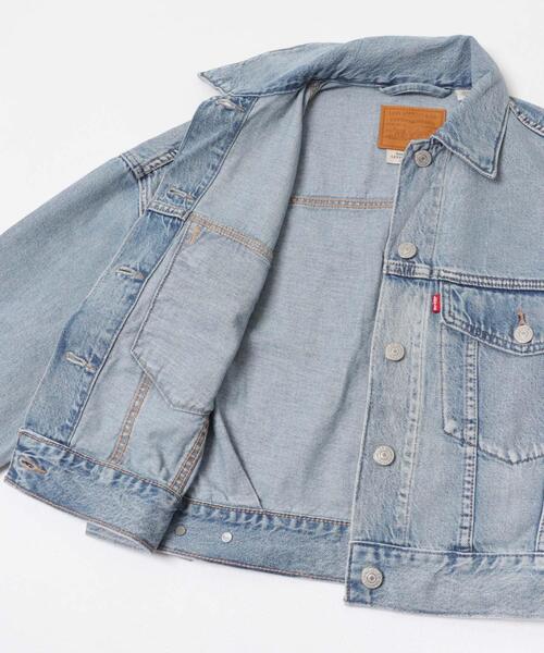 Levi’s MADE＆CRAFTED（リーバイスメードアンドクラフテッド）の「Levi’s　LOOSE CROP TRUCKER（デニムジャケット・レディース・ライトインディゴブルー・SMALL）」の4枚目の写真