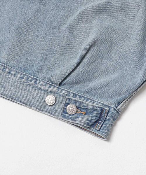 Levi’s MADE＆CRAFTED（リーバイスメードアンドクラフテッド）の「Levi’s　LOOSE CROP TRUCKER（デニムジャケット・レディース・ライトインディゴブルー・SMALL）」の6枚目の写真