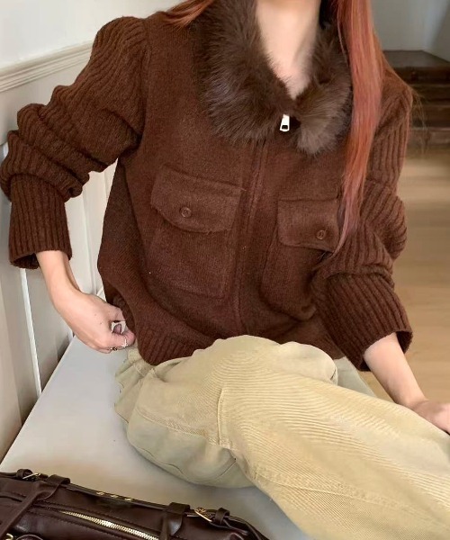 SHEENA(シーナ)の「ファーカラーダブルジップニットトップス(Tシャツ/カットソー・レディース・ブラウン/グレー/チャコールグレー/ブラック/ホワイト・M)」の1枚目の写真