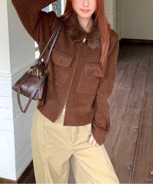 SHEENA(シーナ)の「ファーカラーダブルジップニットトップス(Tシャツ/カットソー・レディース・ブラウン/グレー/チャコールグレー/ブラック/ホワイト・M)」の13枚目の写真