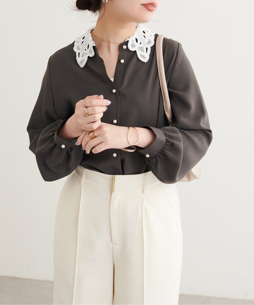 natural couture(ナチュラルクチュール)の「レース襟付きブラウス(シャツ/ブラウス・レディース・オフホワイト/ブラウン/ライトベージュ/ブラック・FREE)」の11枚目の写真