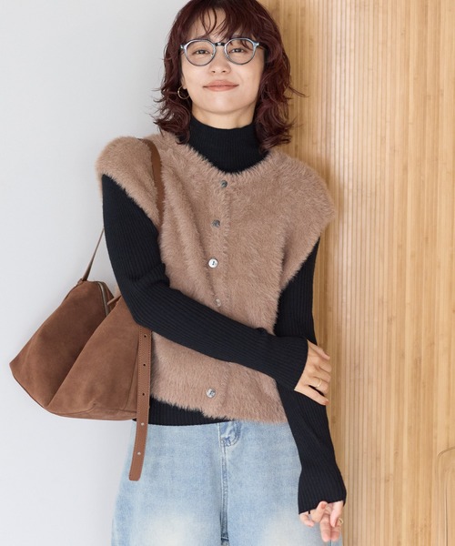 gossara(ゴサラ)の「【gossara ふわふわ素材】5Gシャギー前開きベスト(ベスト・レディース・モカ/チャコールグレー/グレイッシュベージュ・FREE)」の16枚目の写真