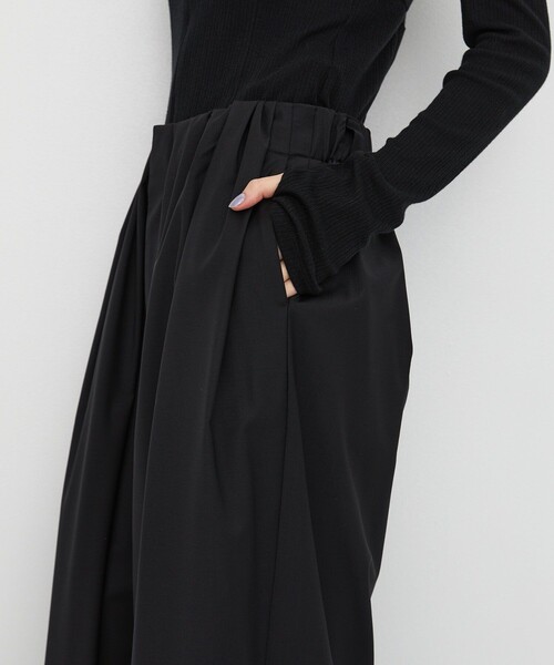 UNITED TOKYO（ユナイテッドトウキョウ）の「【新作】Super120s Wool Relax Trousers｜｜秋服/オフィスカジュアル/セットアップ/オケージョン/ストレッチ/細見え/ワイドパンツ（その他パンツ・レディース・ブラウン/ブラック/ダークグレー・1/2）」の16枚目の写真