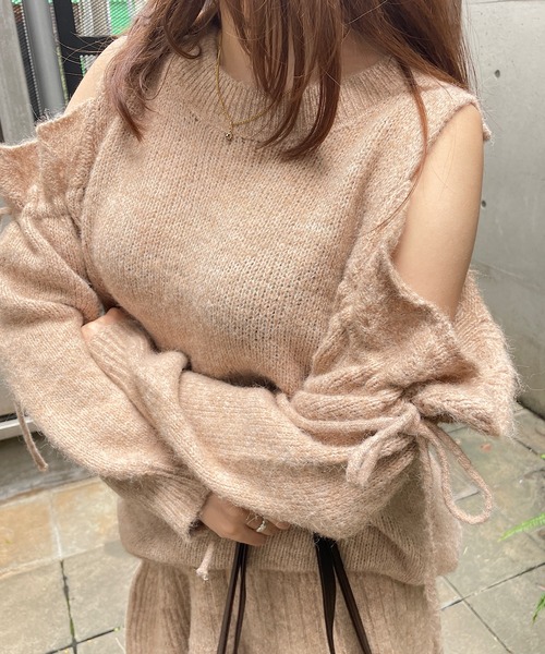 ROGER AND RAW（ロジャーアンドロウ）の「[セットアップ] 肩開きリボンニット×フレアミニスカートセットアップ（セットアップ・レディース・ベージュ/グレー/ブラウン・FREE）」の18枚目の写真