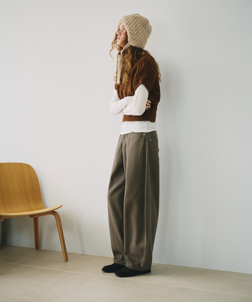 full/fill.(フルフィル)の「back buckle denim pants / バックバックルデニムパンツ(デニムパンツ・レディース・ブルー/ブラウン・S)」の5枚目の写真