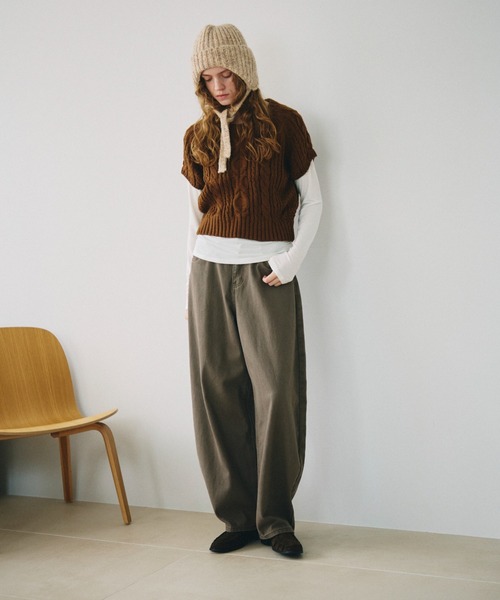 full/fill.(フルフィル)の「back buckle denim pants / バックバックルデニムパンツ(デニムパンツ・レディース・ブルー/ブラウン・S)」の3枚目の写真