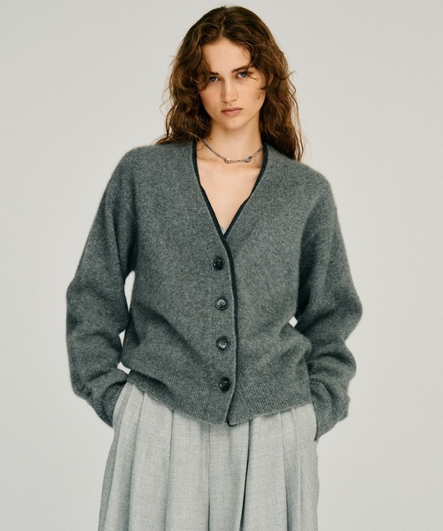 PRANK PROJECT(プランクプロジェクト)の「【2026Winter Pre-Order】FOXブレンドダブルネックカーディガン / Fox Blend Double Neck Cardigan(カーディガン/ボレロ・レディース・グレー/ブラック・FREE)」の2枚目の写真