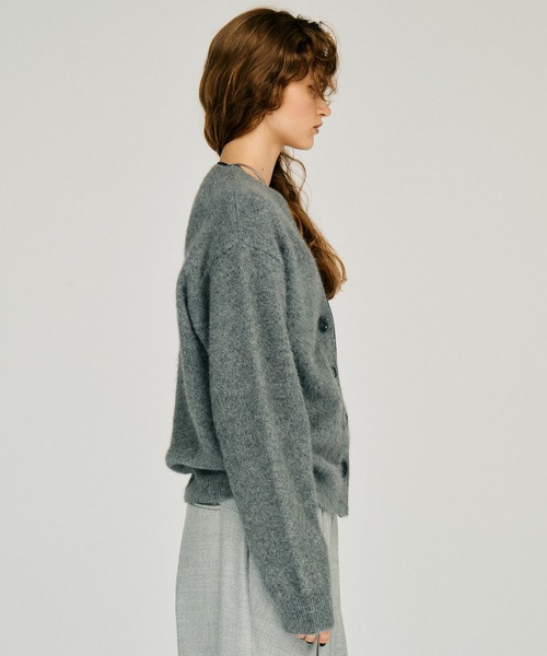 PRANK PROJECT(プランクプロジェクト)の「【2026Winter Pre-Order】FOXブレンドダブルネックカーディガン / Fox Blend Double Neck Cardigan(カーディガン/ボレロ・レディース・グレー/ブラック・FREE)」の14枚目の写真