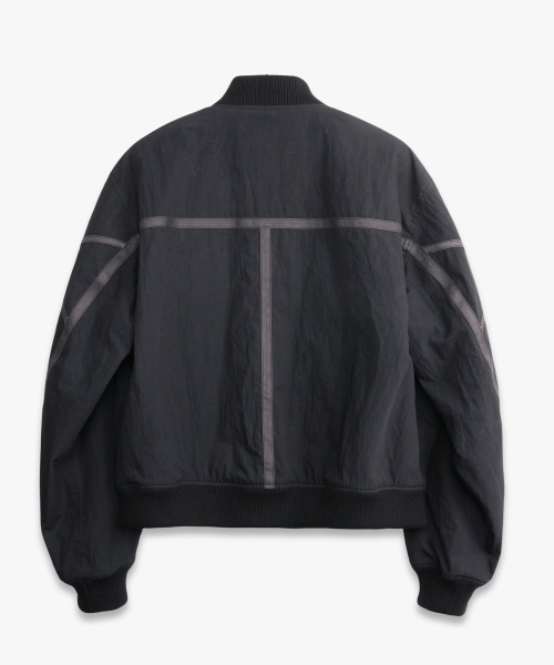 DOFFJASON(ドフジェーソン)の「パイピングラインパネルド MA-1ジャケット ブラック(ブルゾン・メンズ・その他・MEDIUM)」の4枚目の写真