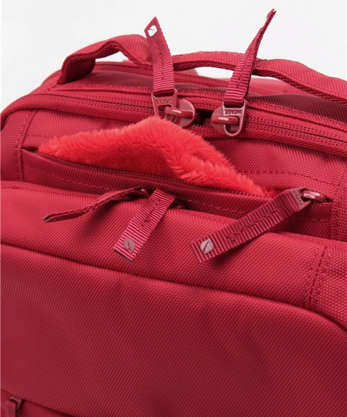 incase(インケース)の「CL55534 Icon Pack Nylon(バックパック/リュック・メンズ・レッド・ONE SIZE)」の11枚目の写真