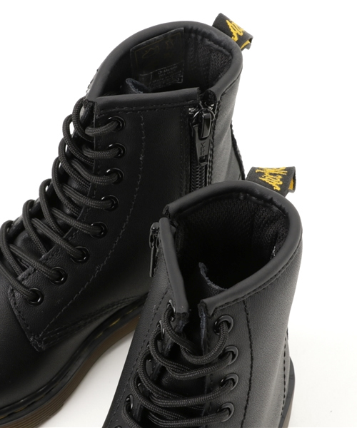 CHUBBYGANG（チャビーギャング）の「Dr.Martens　8ホールブーツ（スニーカー・キッズ・ブラック/レッド・18/16/19/17/20）」の10枚目の写真