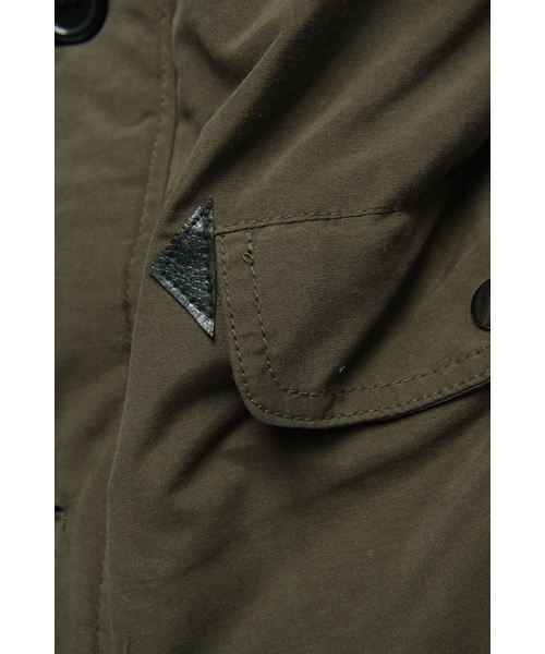 AZUL by moussy（アズールバイマウジー）の「ﾌｧｰ付きﾌｰﾄﾞﾓｯｽﾞCT（モッズコート・レディース・ブラック/カーキ・MEDIUM/SMALL）」の14枚目の写真