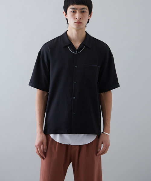ブラック TSUYAサテンシシュウショートシャツ GIUNON（ジウノン）の「2way satin shirt / 2way サテンシャツ