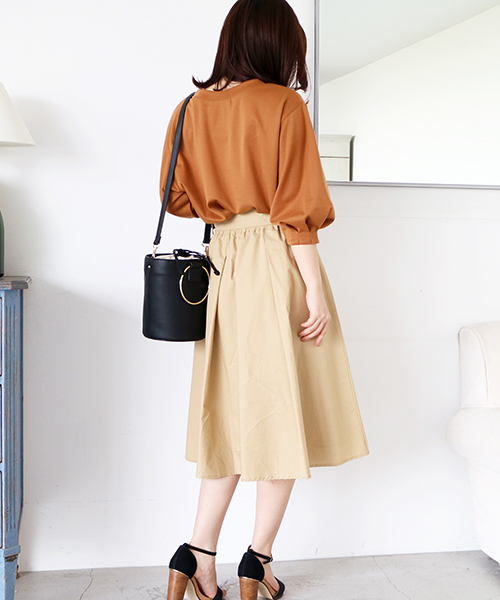 N.（N. Natural Beauty Basic）（エヌエヌナチュラルビューティーベーシック）の「ポンチボリュームスリーブカットソー（Tシャツ/カットソー・レディース・ホワイト/ネイビー/ベージュ・MEDIUM）」の15枚目の写真