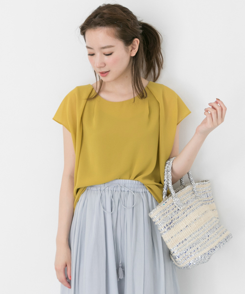 URBAN RESEARCH（アーバンリサーチ）の「ウォッシャブルタックジョーゼットブラウス（シャツ/ブラウス・レディース・オフホワイト/ベージュ系その他/ブラック/マスタード・FREE）」の4枚目の写真