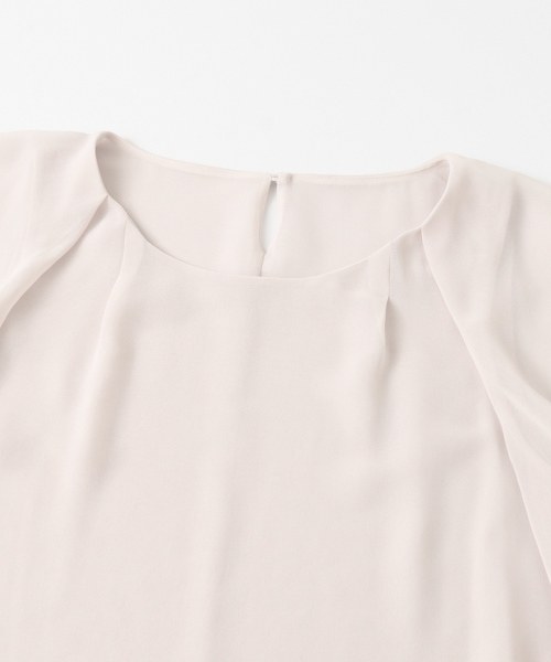 URBAN RESEARCH（アーバンリサーチ）の「ウォッシャブルタックジョーゼットブラウス（シャツ/ブラウス・レディース・オフホワイト/ベージュ系その他/ブラック/マスタード・FREE）」の15枚目の写真