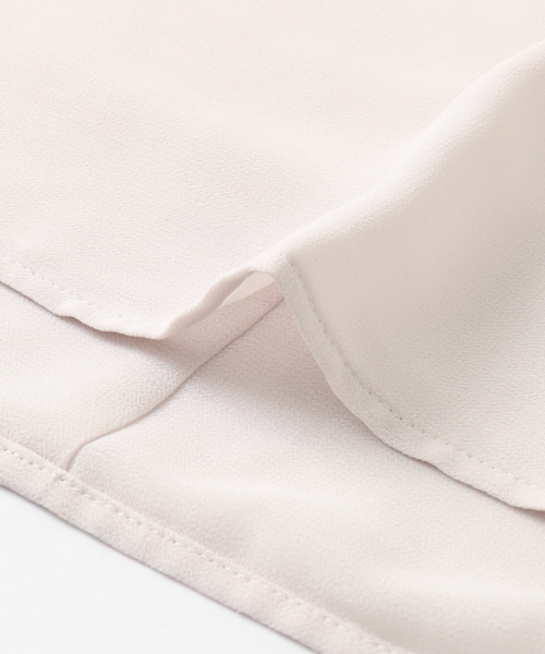 URBAN RESEARCH（アーバンリサーチ）の「ウォッシャブルタックジョーゼットブラウス（シャツ/ブラウス・レディース・オフホワイト/ベージュ系その他/ブラック/マスタード・FREE）」の18枚目の写真