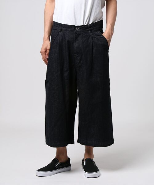 MONO-MART(モノマート)の「ワイドバルーンデニムパンツ(10oz DENIM)(デニムパンツ・メンズ・ワンウォッシュ/ブラック/ライトインディゴブルー/ブルー系その他3/ブラック系その他/ブルー系その他4/ブルー系その他/ブルー系その他2/ブルー/インディゴブルー/サックスブルー/ブルー系その他5/ブルー系その他6/ブルー系その他7/ブラック系その他2/チャコール/その他/その他2/ブラック系その他3/その他3/ホワイト/その他7/ホワイト系その他/その他5/その他4/その他6/ブラック系・L/M/MEDIUM/LARGE/X.LARGE/Lsize/Msize/SIZE:L/SIZE:M/S/Ssize/SIZE:S)」の4枚目の写真