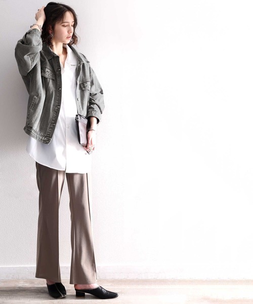 classicalelf（クラシカルエルフ）の「ゆるビッグシルエットのコットン&デニムジャケット（デニムジャケット・レディース・インディゴブルー/ブルー/ブラック/ブラック系その他/カーキ/ベージュ/ナチュラル・LARGE/MEDIUM/SMALL/X-LARGE/XX-LARGE）」の9枚目の写真