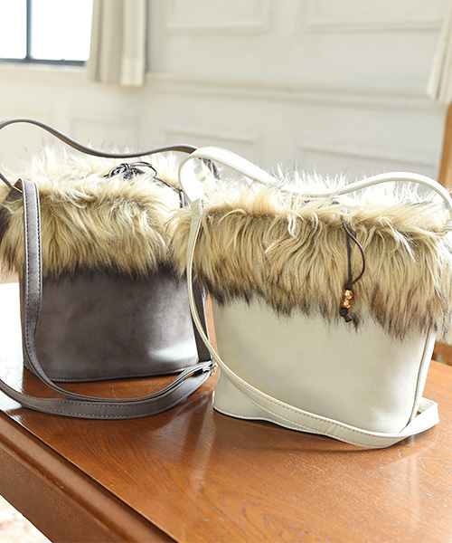 Luz Llena（ラズレナ）の「[2way]エコファー付きバケツ型ショルダーバッグ（ショルダーバッグ・レディース・ブラウン/アイボリー・ﾌﾘ-）」の3枚目の写真