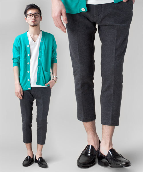 NANO universe(ナノユニバース)の「Jerseyスラックス クロップド(スラックス・メンズ・グレー/チャコール・SMALL/MEDIUM/LARGE/X-LARGE)」の1枚目の写真