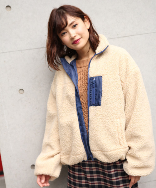 apres jour（アプレジュール）の「もこもこ配色ボアブルゾン【ZOZOTOWN限定アイテム】（ブルゾン・レディース・クリーム/キャメル・フリー）」の4枚目の写真