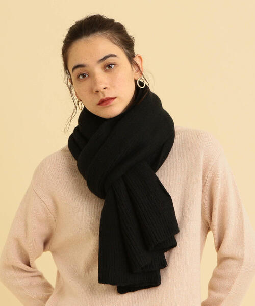 BEAUTY&YOUTH UNITED ARROWS（ビューティーアンドユースユナイテッドアローズ）の「BY アクリルリブニットストール ◆（ストール/ショール・レディース・モカ/オフホワイト/グレー/ブラック/ネイビー・FREE）」の3枚目の写真