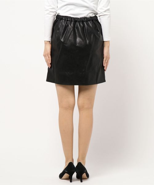KOBE LETTUCE(コウベレタス)の「フェイクレザーミニスカート(スカート・レディース・ブラック/ベージュ系その他・FREE)」の8枚目の写真