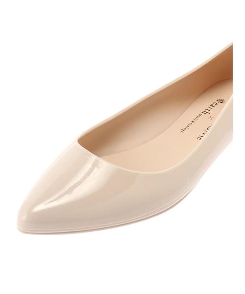 earth music&ecology（アースミュージックアンドエコロジー）の「ORiental TRaffic レインパンプス＊（パンプス・レディース・ブラック/ベージュ・35/39/41/37）」の4枚目の写真