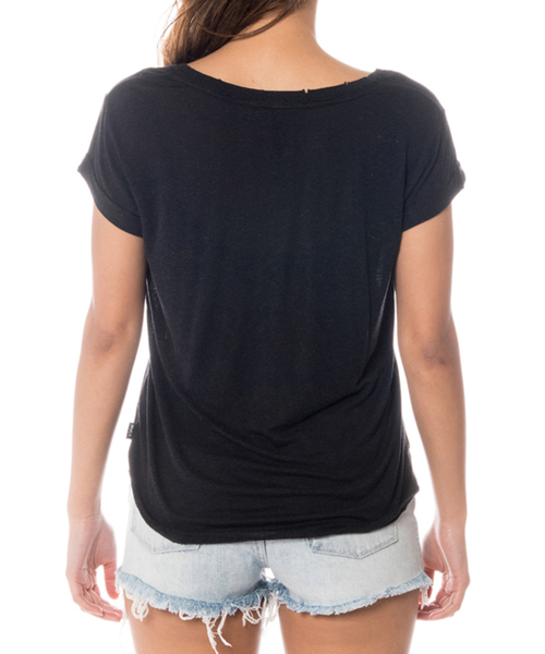 RVCA（ルーカ）の「RVCA レディース  BRIX V-NECK T-SHIRT Ｔシャツ/Vネック/ポケットTシャツ（Tシャツ/カットソー・レディース・ブラック/ベージュ・SMALL/X-SMALL）」の13枚目の写真