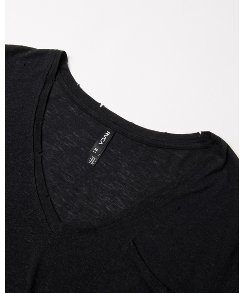 RVCA（ルーカ）の「RVCA レディース  BRIX V-NECK T-SHIRT Ｔシャツ/Vネック/ポケットTシャツ（Tシャツ/カットソー・レディース・ブラック/ベージュ・SMALL/X-SMALL）」の9枚目の写真