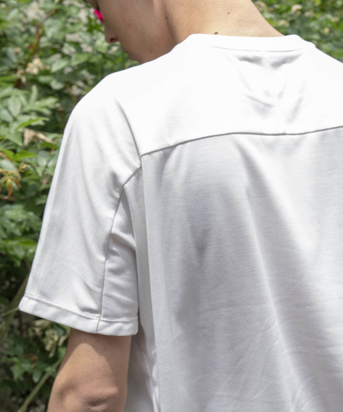 MAISON SPECIAL（メゾンスペシャル）の「“365” テックファブリックショートスリーブカットソー 【MAISON SPECIAL/メゾンスペシャル】（Tシャツ/カットソー・メンズ・ブラック/オフホワイト/オレンジ/ラベンダー・44/46/48）」の18枚目の写真