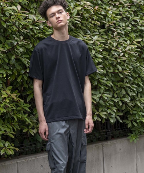 MAISON SPECIAL（メゾンスペシャル）の「“365” テックファブリックショートスリーブカットソー 【MAISON SPECIAL/メゾンスペシャル】（Tシャツ/カットソー・メンズ・ブラック/オフホワイト/オレンジ/ラベンダー・44/46/48）」の16枚目の写真