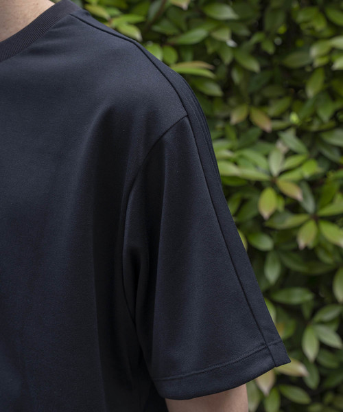 MAISON SPECIAL（メゾンスペシャル）の「“365” テックファブリックショートスリーブカットソー 【MAISON SPECIAL/メゾンスペシャル】（Tシャツ/カットソー・メンズ・ブラック/オフホワイト/オレンジ/ラベンダー・44/46/48）」の13枚目の写真