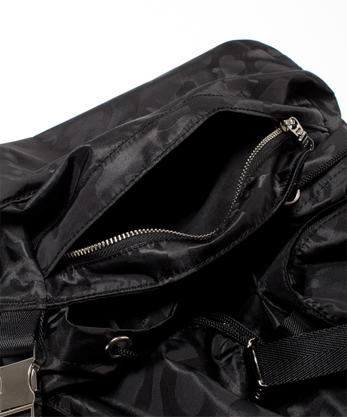 NANO universe（ナノユニバース）の「ナイロンバックパック（バック