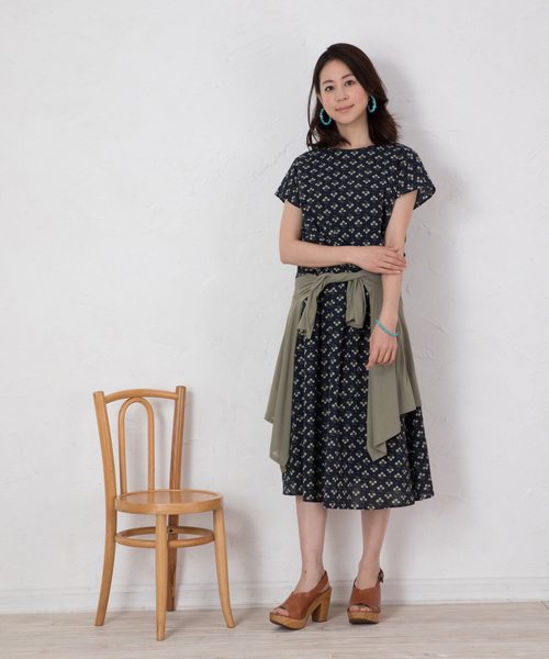 DECOY SINCE 1981（デコイシンスイチキュウハチイチ）の「小花プリントワンピース（ワンピース・レディース・グリーン/イエロー/ネイビー・11号/9号/13号）」の18枚目の写真