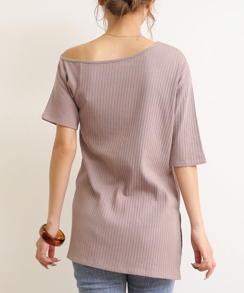 andme(アンドミー)の「ワイドリブ半袖アシメネックTシャツ(Tシャツ/カットソー・レディース・キナリ/モカ/ピンク/ブラック/オフホワイト・M)」の8枚目の写真
