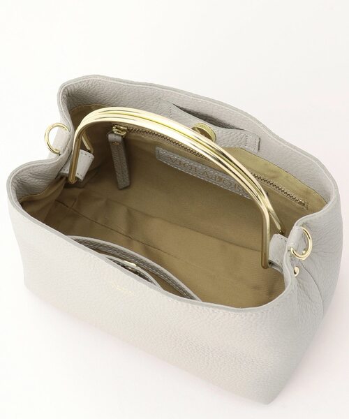 Tiara（ティアラ）の「VIOLAｄ’ORO　ショルダーバッグ（ショルダーバッグ・レディース・グレー/ホワイト/チャコールグレー/サンドベージュ/グリーン・FREE）」の8枚目の写真