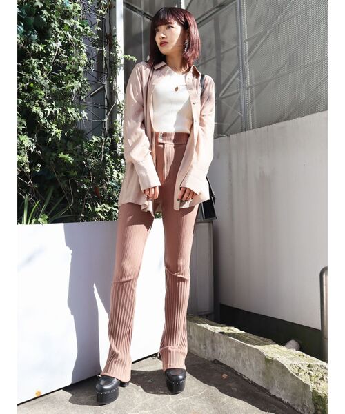 EMODA(エモダ)の「クロスネックフィットニット(ニット/セーター・レディース・ホワイト/ブルー/ブラック・FREE)」の4枚目の写真