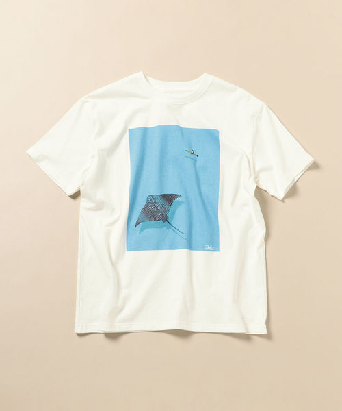 SHIPS(シップス)の「JONAS CLAESSON: 別注 EAGLE RAY Tシャツ(Tシャツ/カットソー)」|ライトホワイト