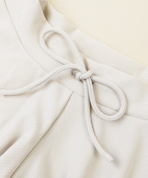 LEAD（リード）の「無地レースアップフリル水着3点セット（水着・レディース・ブラック/ブラウン/ライトベージュ・M）」の21枚目の写真