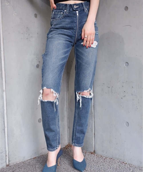 SPIRALGIRL(スパイラルガール)の「フルジップダメージデニムパンツ(デニムパンツ・レディース・ライトブルー/ブラック・SMALL/MEDIUM)」の12枚目の写真