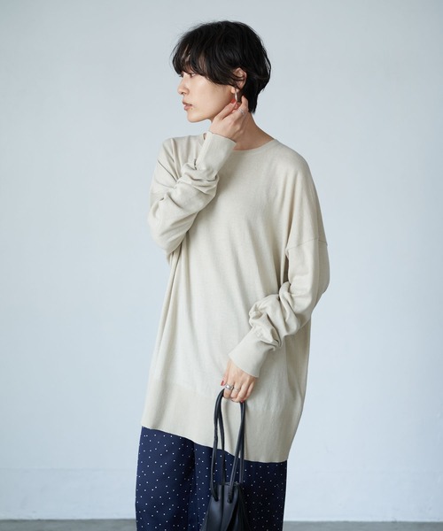 AMERICAN HOLIC（アメリカンホリック）の「バックスリットクルーネックニットチュニック（ニット/セーター・レディース・ブラック/グリーン/モカ/ライトベージュ/テラコッタ・FREE）」の22枚目の写真