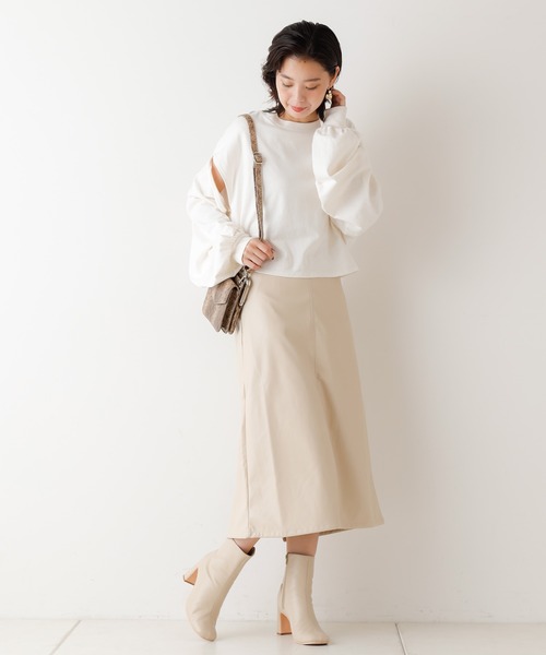 Chico(チコ)の「フェイクレザーロングスカート(スカート・レディース・ブラウン/ブラック/ライトベージュ・FREE)」の10枚目の写真