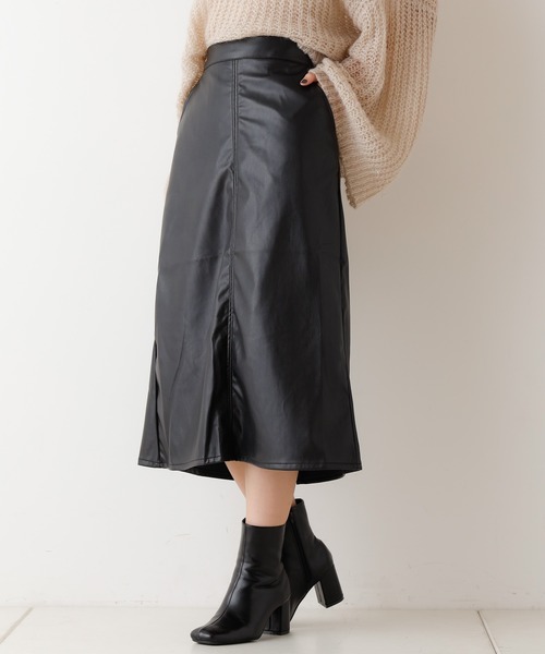 Chico(チコ)の「フェイクレザーロングスカート(スカート・レディース・ブラウン/ブラック/ライトベージュ・FREE)」の13枚目の写真