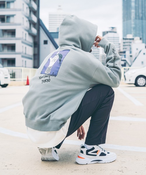 Mark Gonzales(マーク・ゴンザレス)の「Mark Gonzales 別注 裏起毛 オーバーサイズフーディー バックプリント プルオーバーパーカー(パーカー・メンズ・ベージュ/ブラック/ブラウン/グリーン/グレー/オフホワイト/ブルー/ベージュ系その他/ブラック系その他/ブラウン系その他/グリーン系その他/グレー系その他/ホワイト系その他/ブルー系その他/ベージュ系その他2/ブラック系その他2/ブラウン系その他2/グリーン系その他2/グレー系その他2/ホワイト系その他2/ブルー系その他2・M/L/XL)」の9枚目の写真