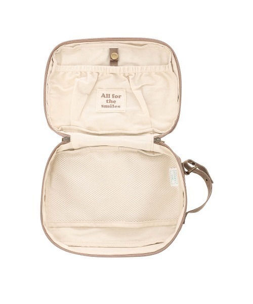 ALEXIA STAM（アリシアスタン）の「Logo Diaper Pouch/ロゴダイパーポーチ（おむつ用品/おむつポーチ・レディース・ブラウン/アイボリー・FREE）」の16枚目の写真