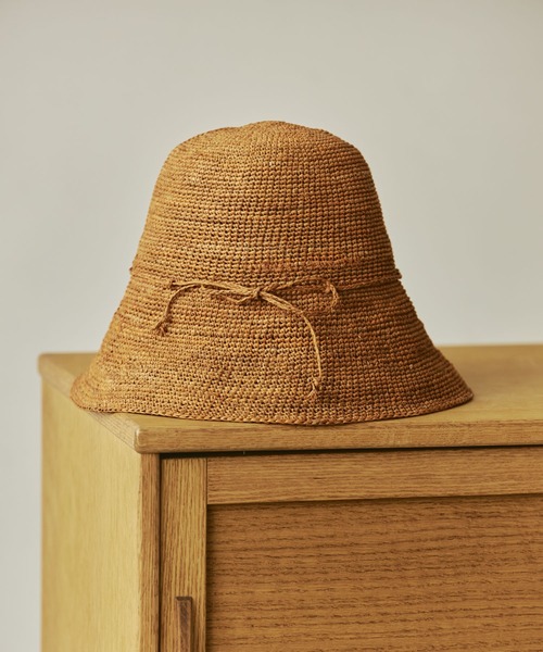 Le Voyage en Panier（ルヴォヤージュアンパニエ）の「Le voyage en panie　ツバ広ラフィアハット（ハット・レディース・ナチュラル/ライトブラウン・FREE）」の6枚目の写真
