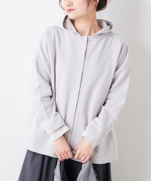 PUAL CE CIN（ピュアルセシン）の「【Du noir】スナップボタンフードカーディガン（カーディガン/ボレロ・レディース・オフホワイト/ブラック/グレー・FREE）」の3枚目の写真